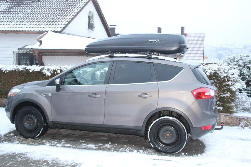 Dachbox 530 Liter auf einem Ford Kuga, bei uns in Schifferstadt und Umgebung mieten