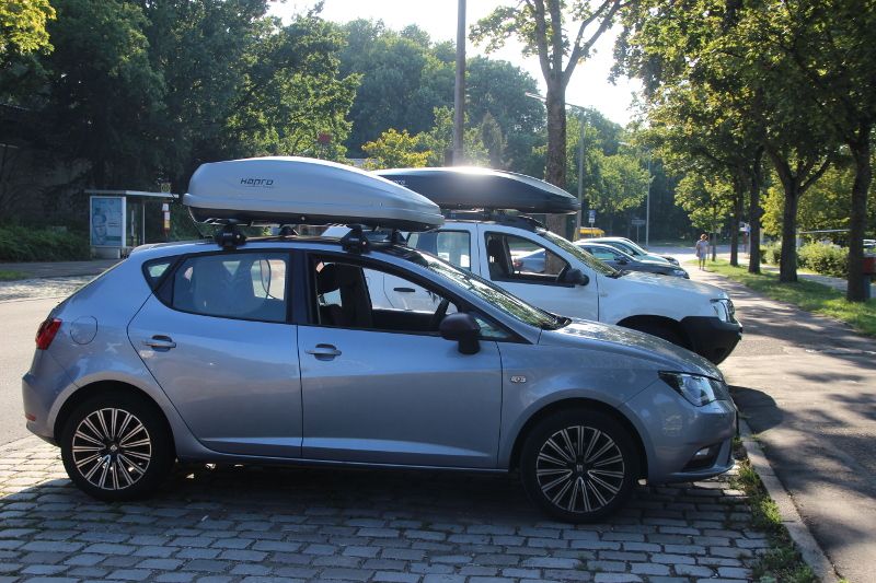 Schifferstadt: Dachbox 370 Liter auf einem SEAT Ibiza