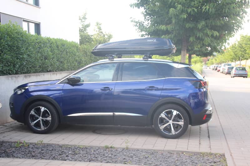 Schifferstadt: Dachbox mit 430 Liter Volumen auf einem Peugeot 3008 SUV